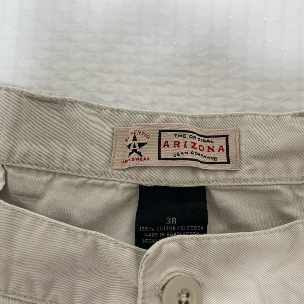 Arizona Shorts - Picture 2 of 3